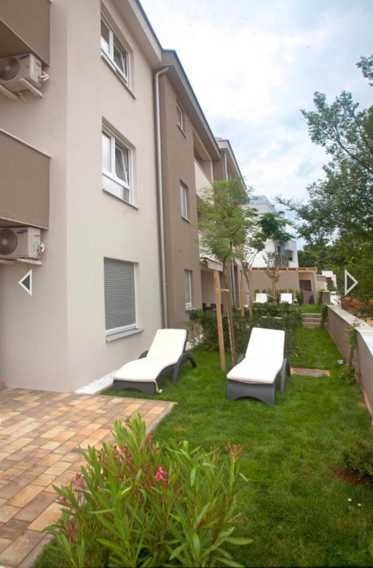 Daska Apartmani Njivice Exterior photo